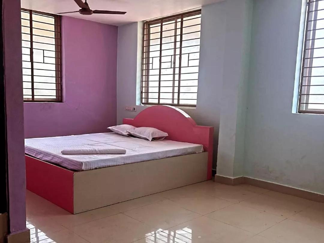 פונדיצ'רי Gsd Inn Guest House חדר תמונה